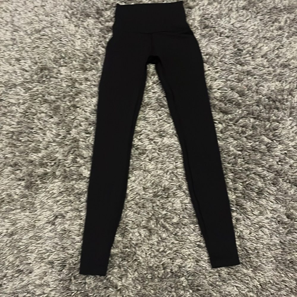 Women’s lululemon leggings size 2 black wounder train 28” - Picture 4 of 7